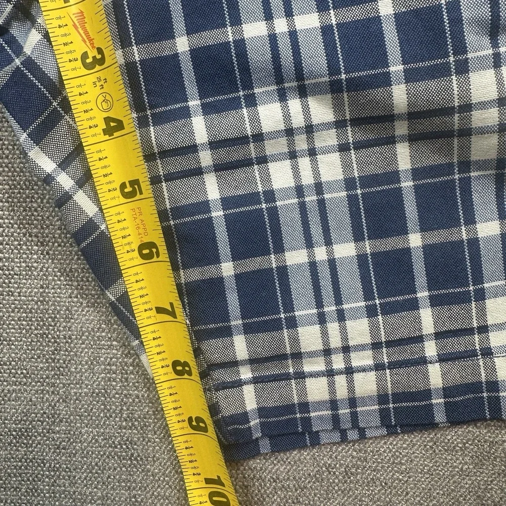 Banana Republic Aiden Shorts Mens 34 Blue Plaid Chino Golf Casual Outdoor Hiking
